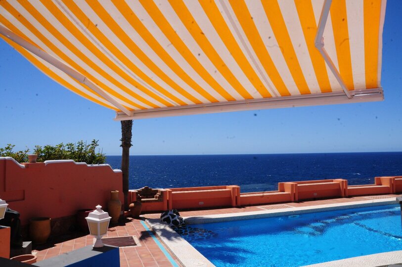 Relaxing Getaway in Canarias - 5 BR Villa, Canarias Villa 1046