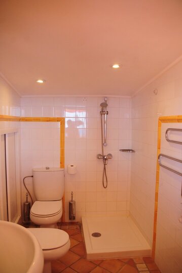 Relaxing Getaway in Canarias - 5 BR Villa, Canarias Villa 1046