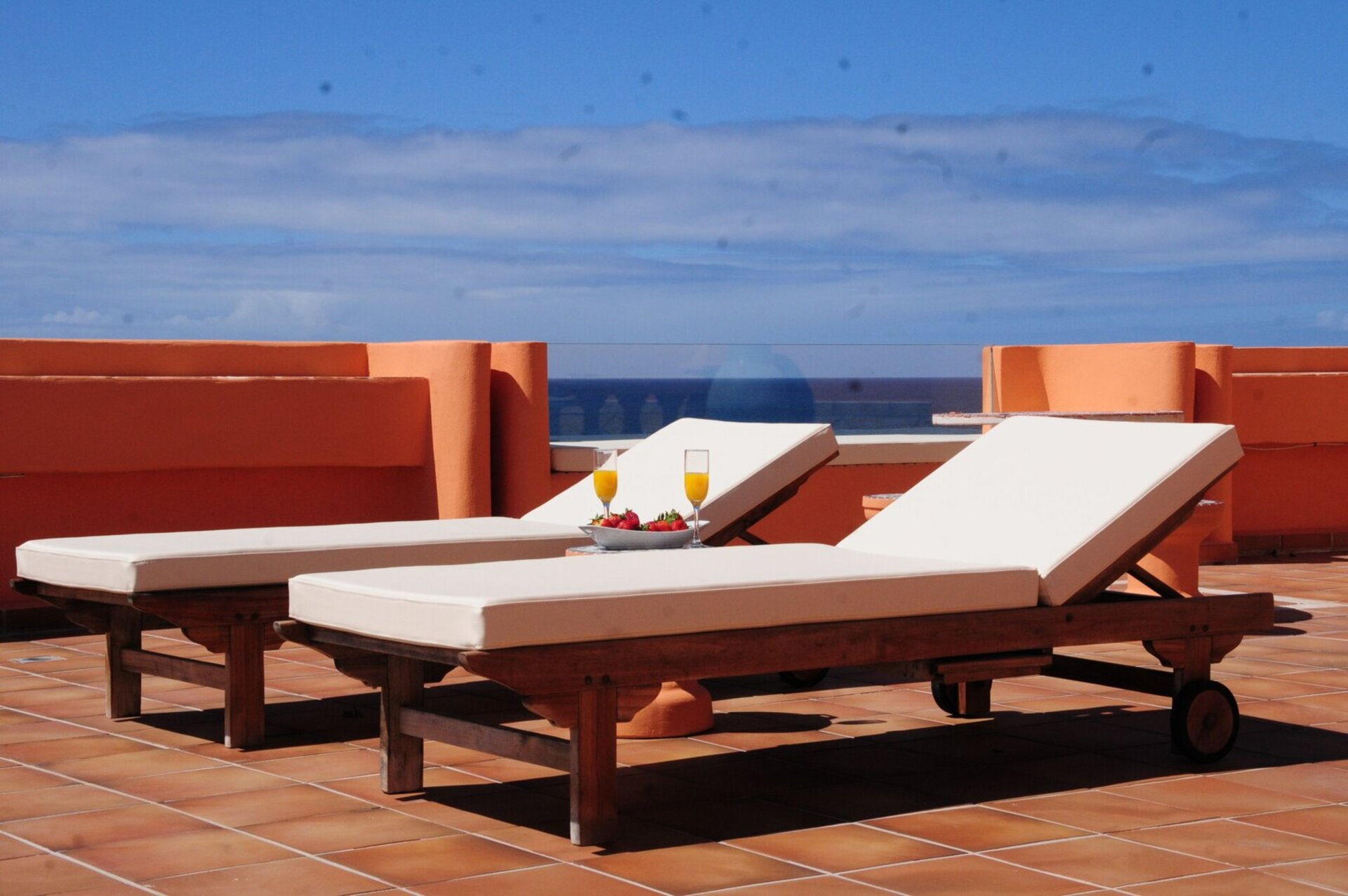 Relaxing Getaway in Canarias - 5 BR Villa, Canarias Villa 1046