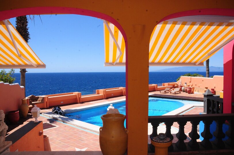 Relaxing Getaway in Canarias - 5 BR Villa, Canarias Villa 1046