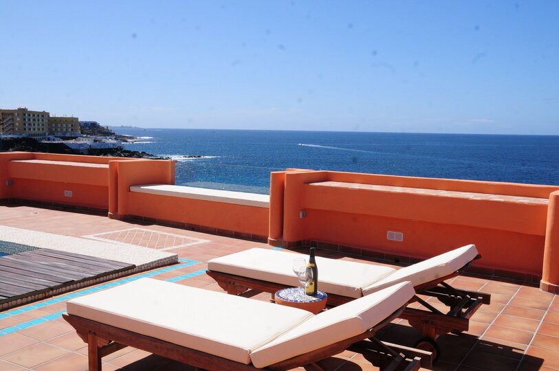 Relaxing Getaway in Canarias - 5 BR Villa, Canarias Villa 1046