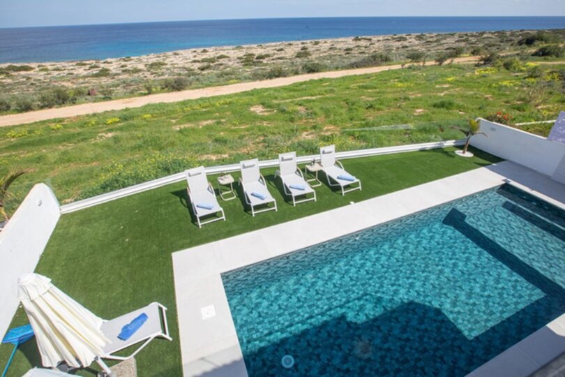 Contemporary Villa with Jacuzzi and BBQ Area, Protaras Villa 1027