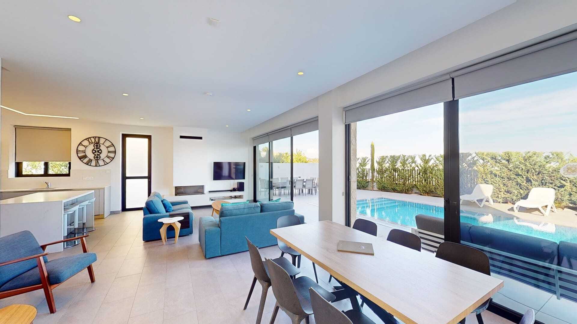 Luxury Coastal Escape | Villa 1033