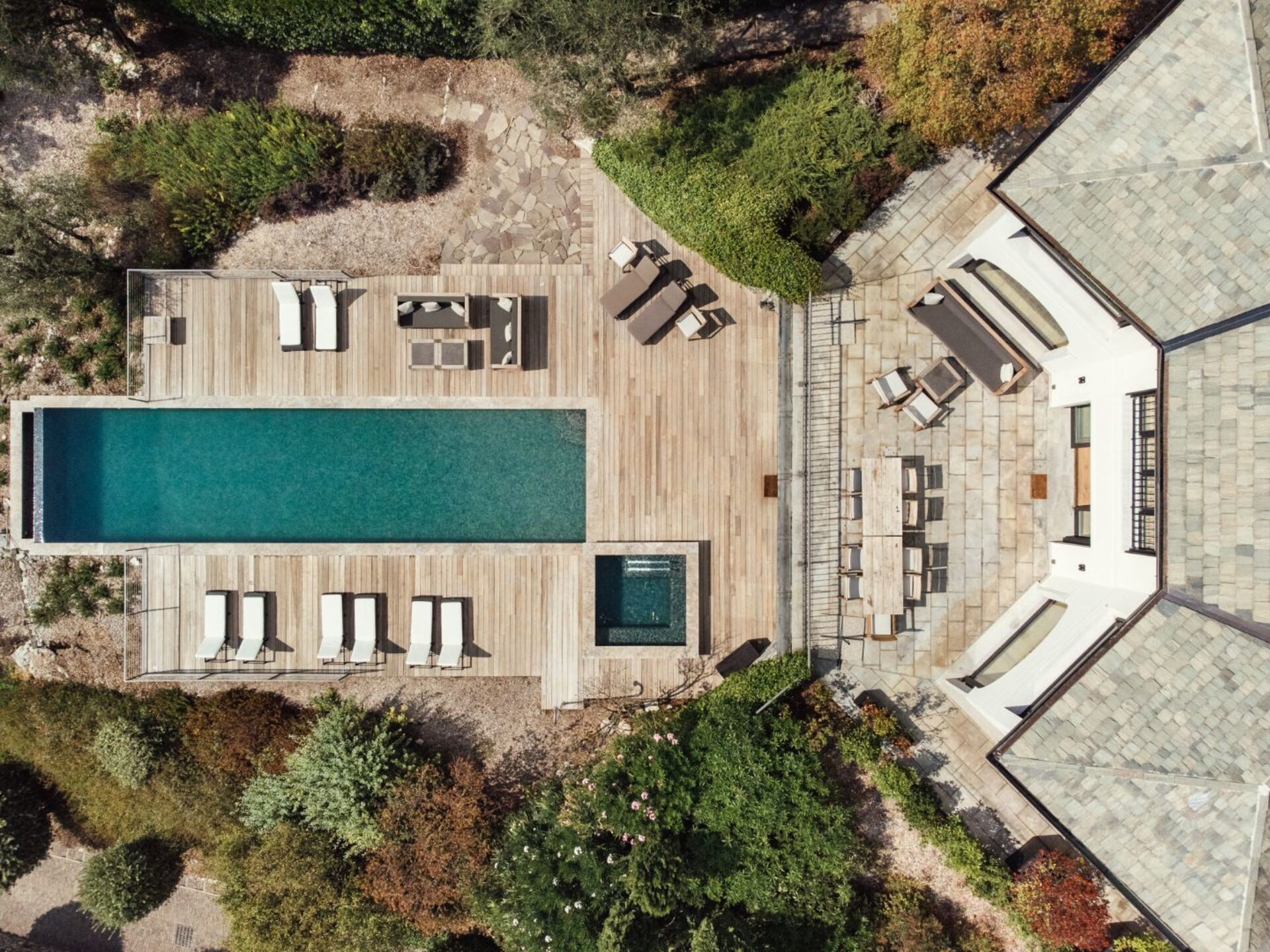 Luxurious Sanctuary Overlooking Lake Como