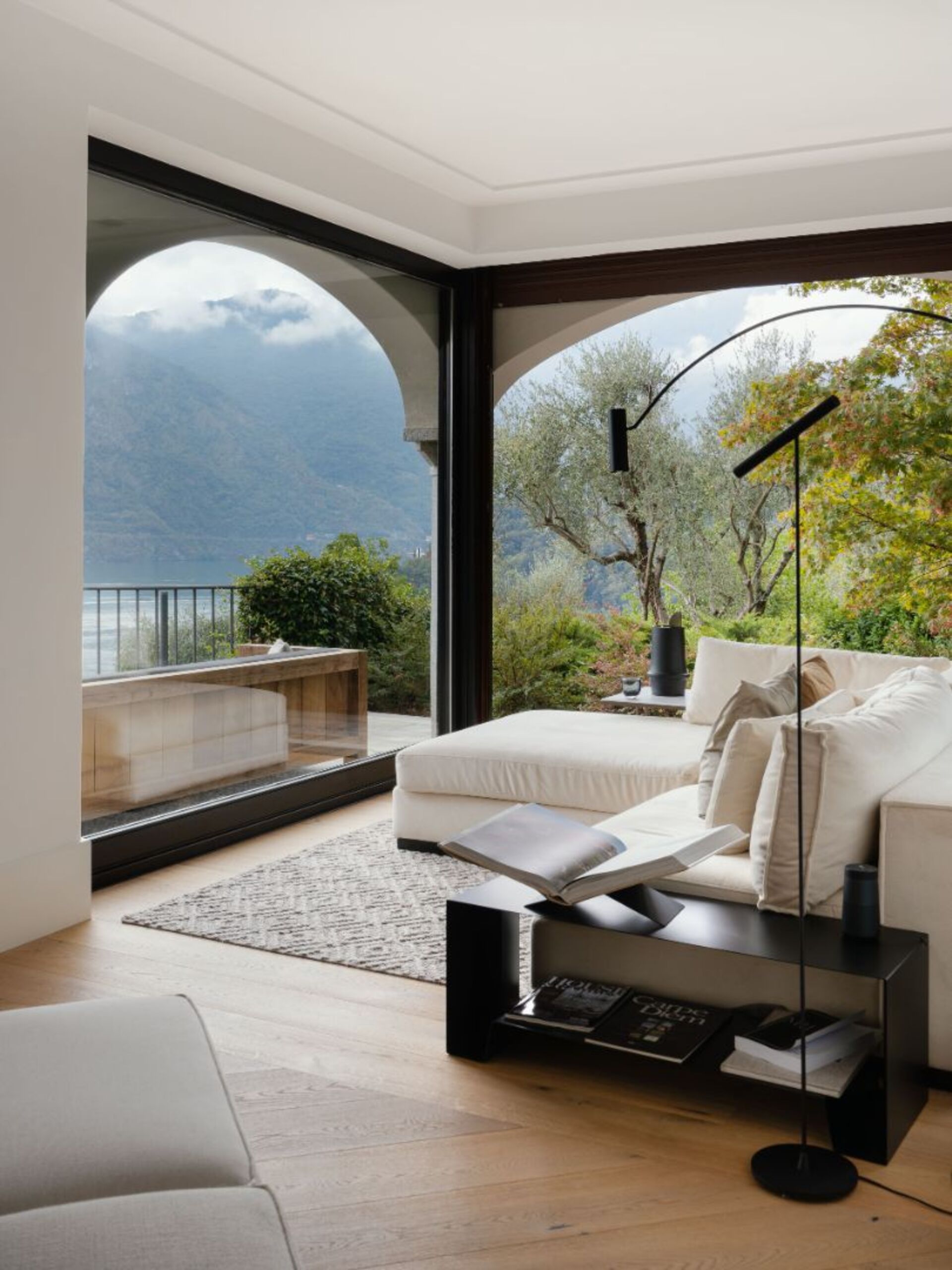 Luxurious Sanctuary Overlooking Lake Como