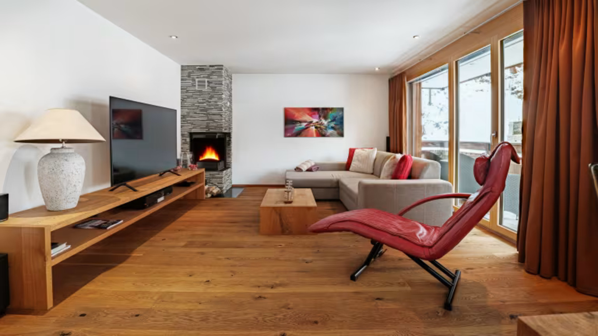 Spacious 3BR Apartment with Balcony in Zermatt, Zermatt Apartment 1238