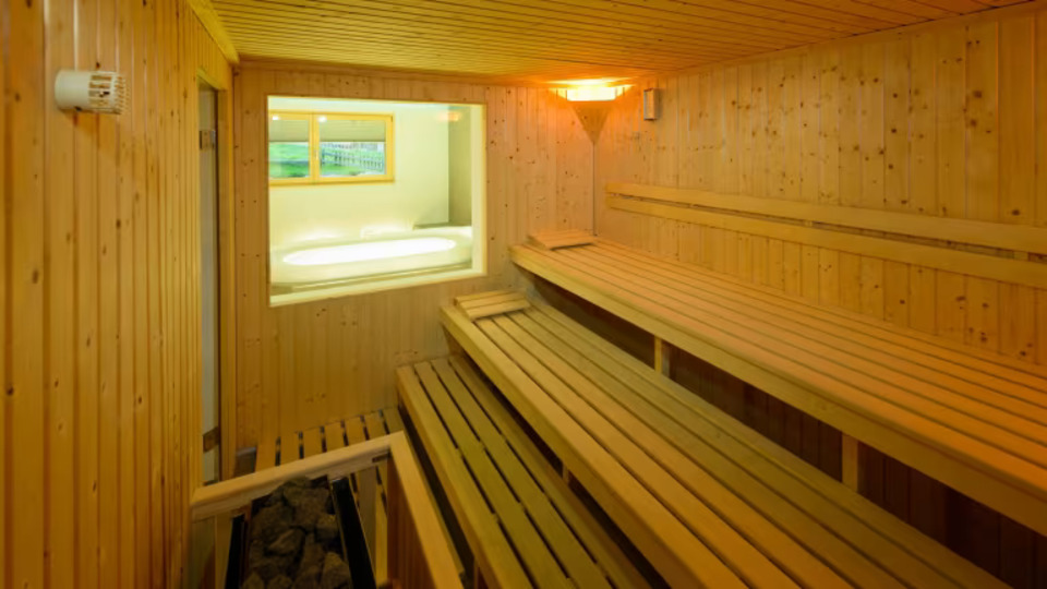 Spacious 3BR Apartment with Balcony in Zermatt, Zermatt Apartment 1238