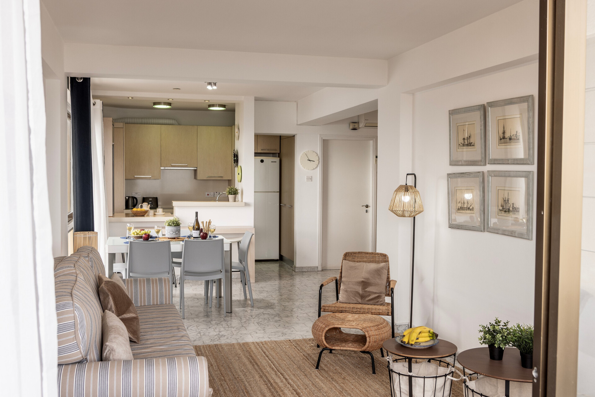5 Star Mackenzie Beachfront Suite – Luxury Living by the Sea