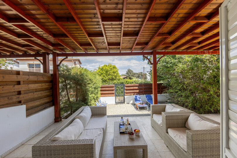 5 Star Marina Seaside Villa – Contemporary Coastal Comfort