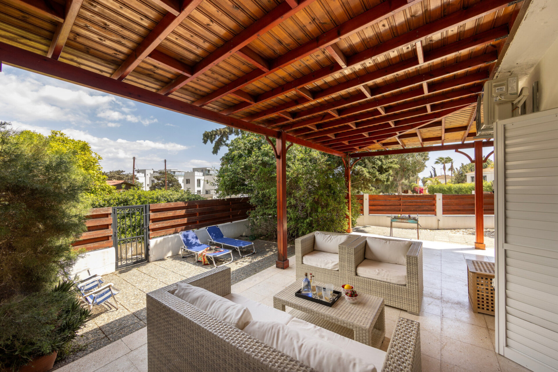 5 Star Marina Seaside Villa – Contemporary Coastal Comfort