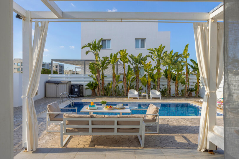 5 Star Alina Villa – Stylish Coastal Escape in Protaras