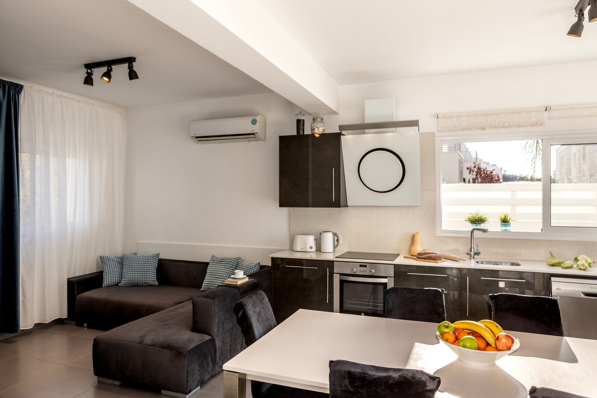5 Star Alina Villa – Stylish Coastal Escape in Protaras