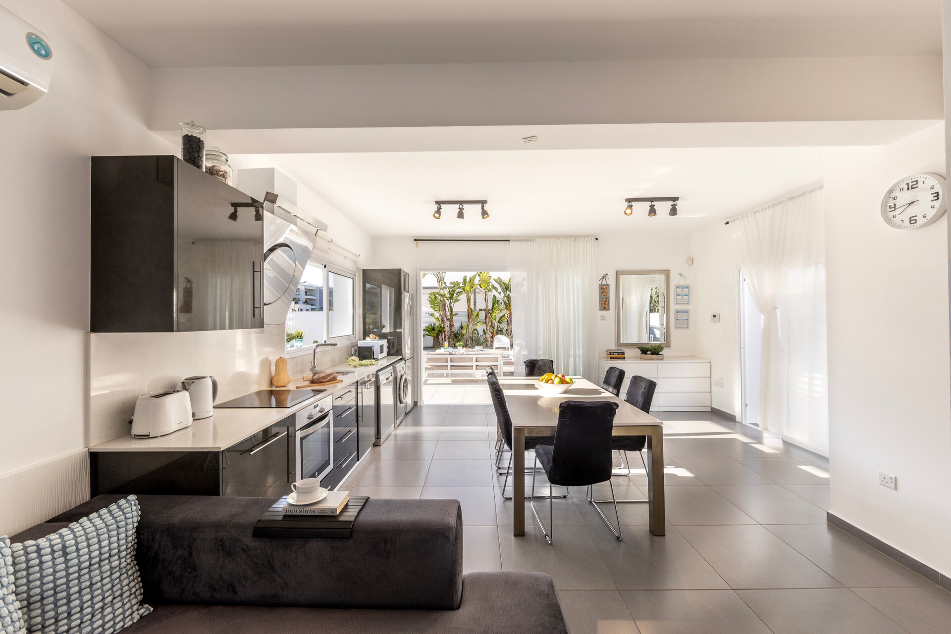 5 Star Alina Villa – Stylish Coastal Escape in Protaras