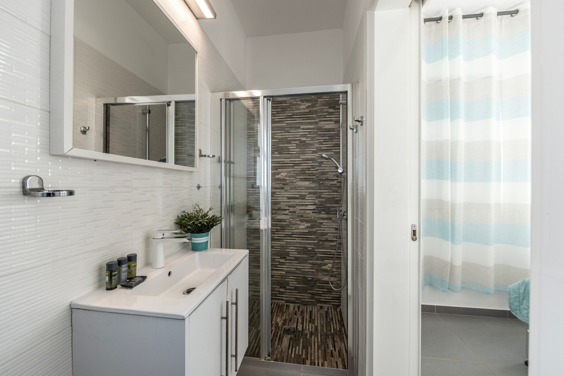 5 Star Alina Villa – Stylish Coastal Escape in Protaras