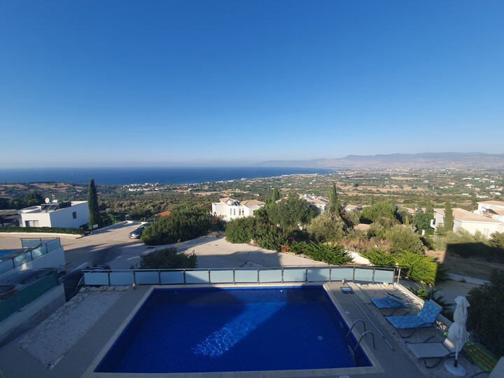 5 Star Villa Imogine - Luxury Hilltop Escape, Neyohoryo Baf, Cyprus