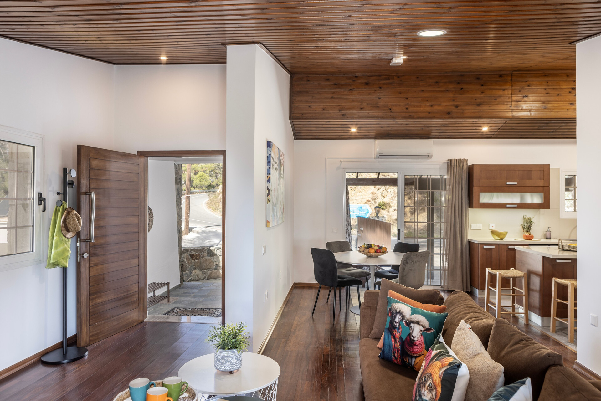 5 Star Forest View Cottage – Luxury Mountain Retreat