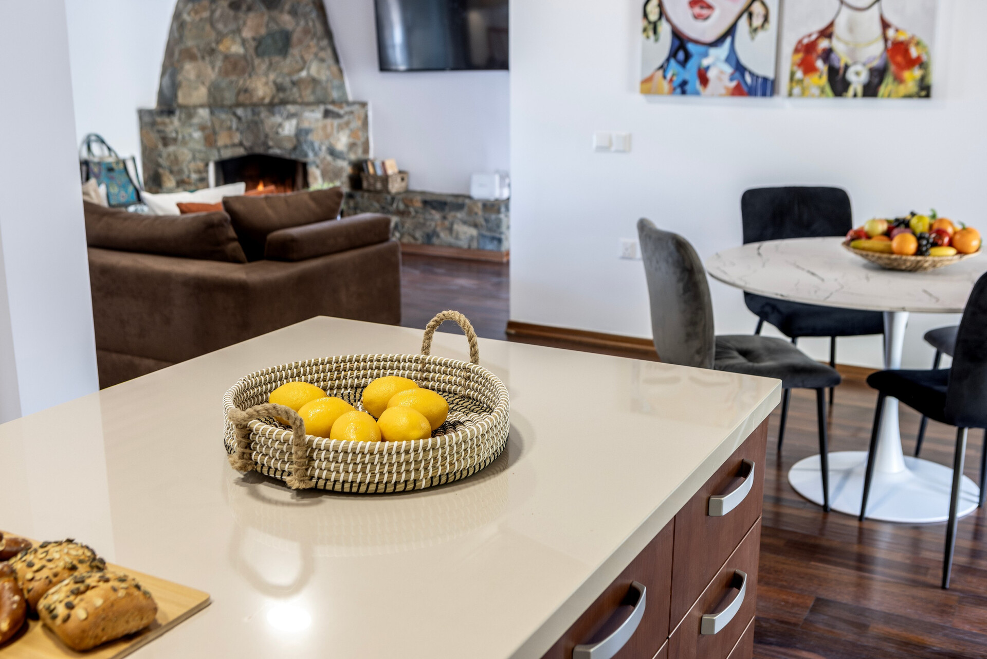 5 Star Forest View Cottage – Luxury Mountain Retreat