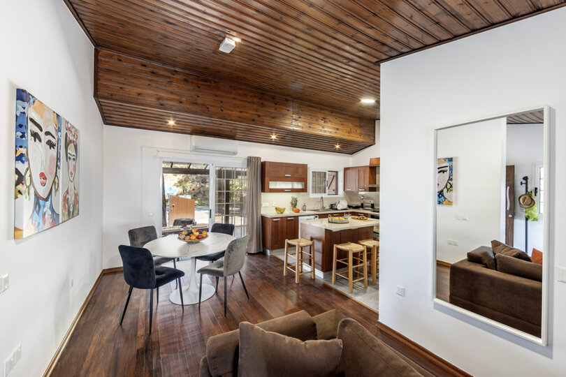 5 Star Forest View Cottage – Luxury Mountain Retreat