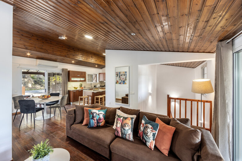 5 Star Forest View Cottage – Luxury Mountain Retreat