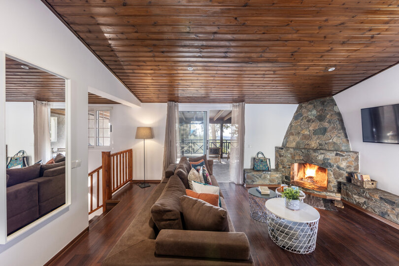 5 Star Forest View Cottage – Luxury Mountain Retreat