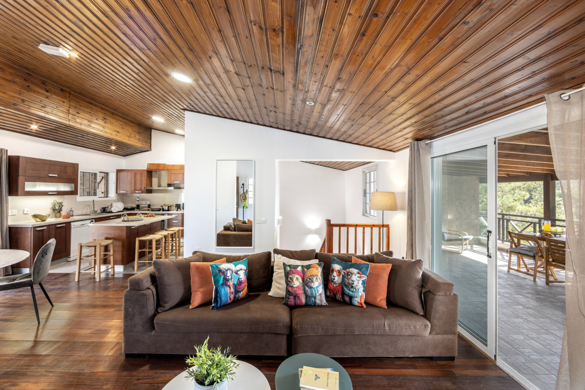 5 Star Forest View Cottage – Luxury Mountain Retreat