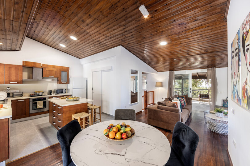 5 Star Forest View Cottage – Luxury Mountain Retreat
