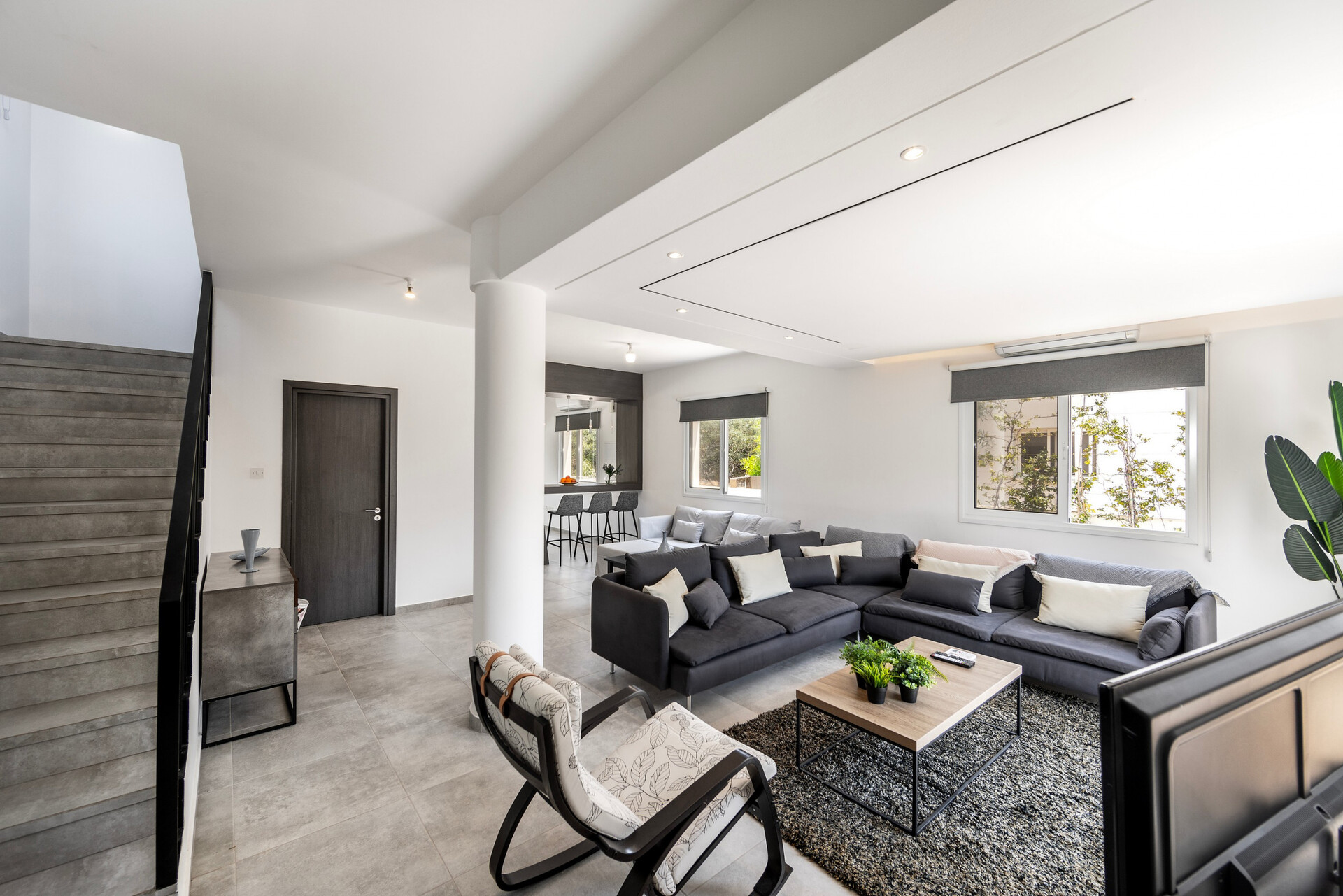 5 Star Villa Napa Bay Vista - Modern Sea View Retreat