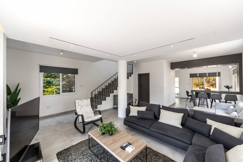 5 Star Villa Napa Bay Vista - Modern Sea View Retreat