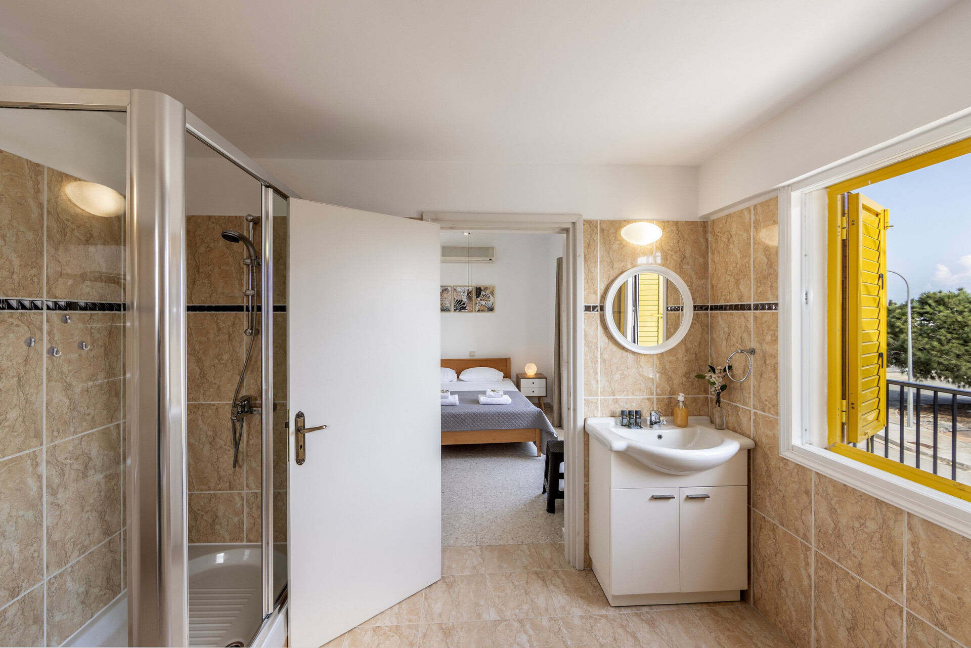 5 Star Villa Ayia Thekla Sea Breeze - Tranquil Coastal Escape