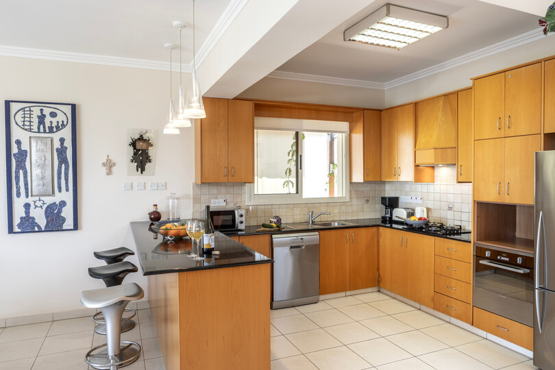 5 Star Villa Larnaca Chelidonia - Luxury Seafront Escape