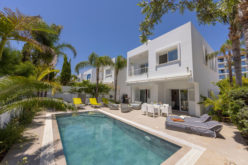 5 Star Villa Protaras Seaside Narcissos - Luxury Coastal Retreat