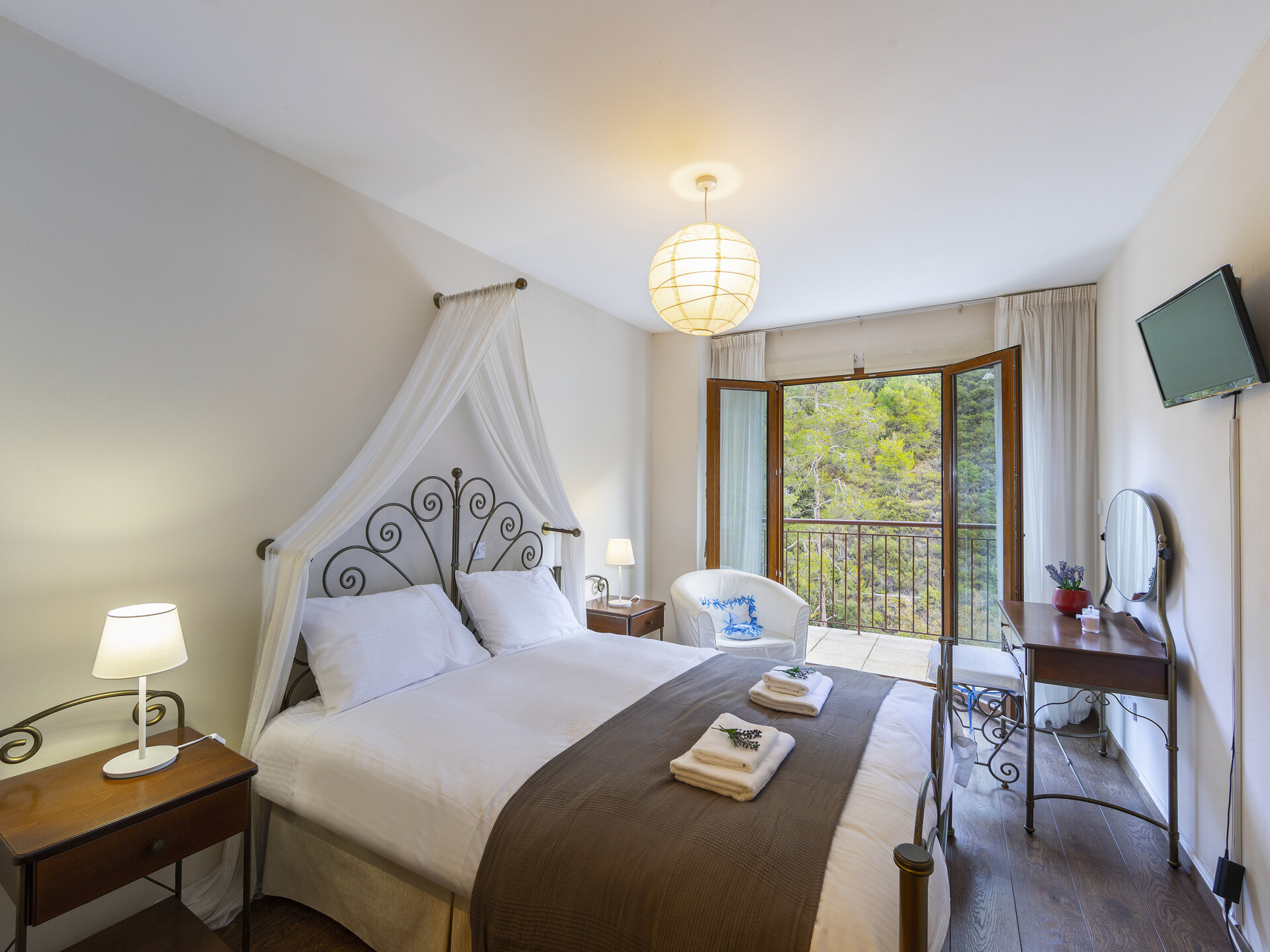 5 Star Villa Troodos Riverside - Luxury Mountain Retreat
