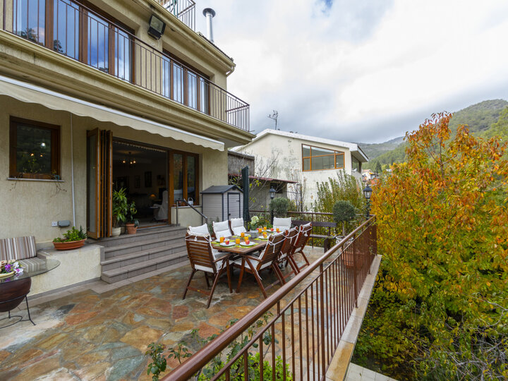 5 Star Villa Troodos Riverside - Luxury Mountain Retreat