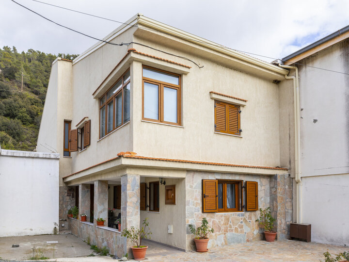 5 Star Villa Troodos Riverside - Luxury Mountain Retreat