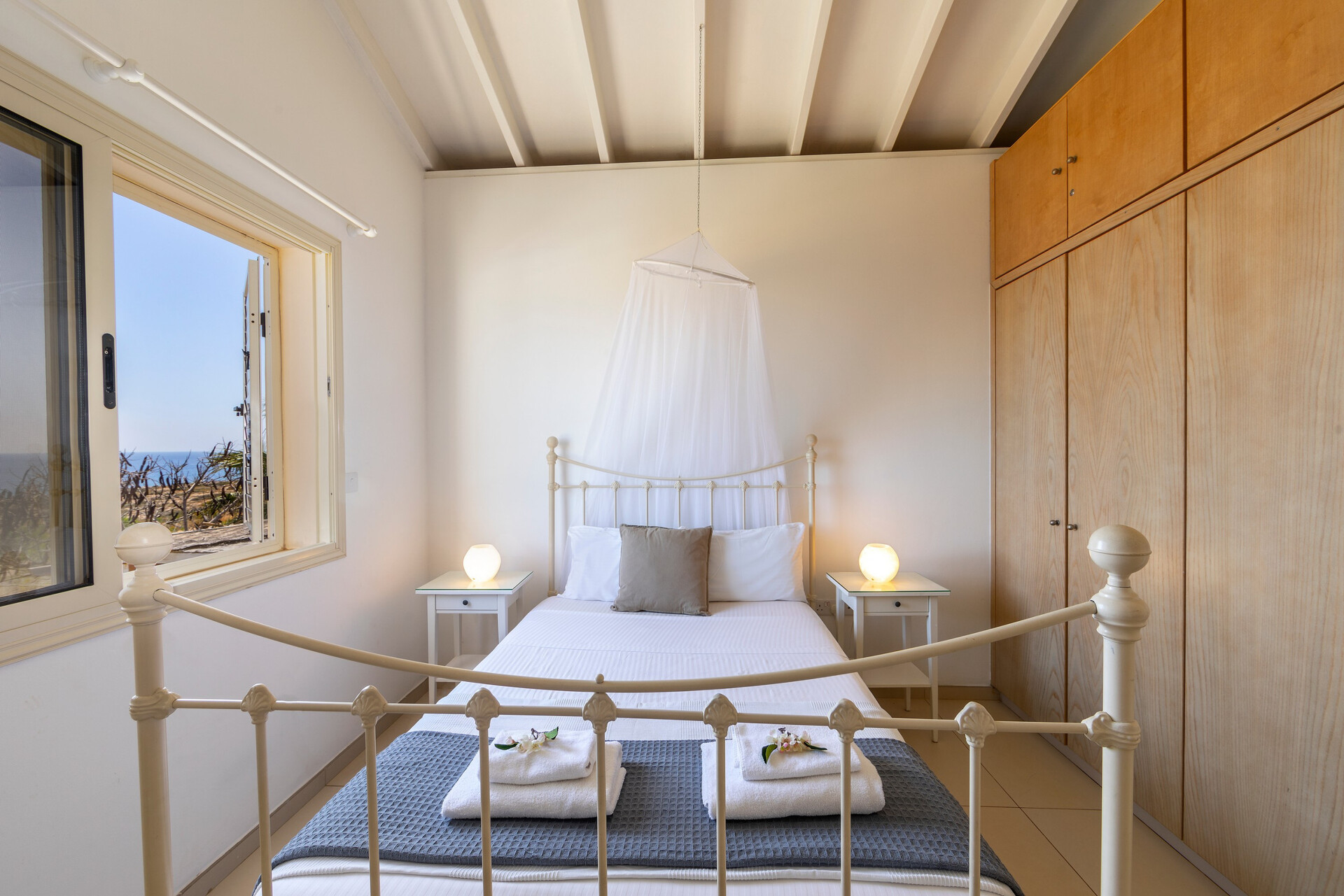 5 Star Villa Artisan Seafront Escape - Panoramic Coastal Retreat