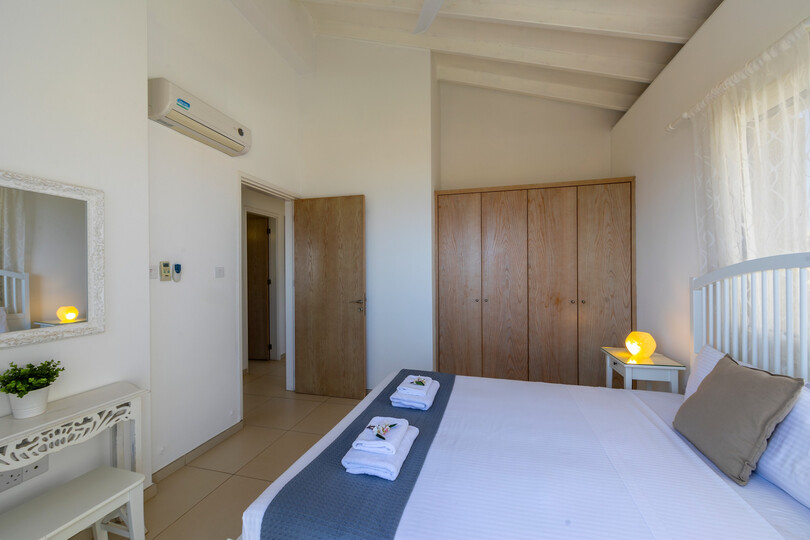 5 Star Villa Artisan Seafront Escape - Panoramic Coastal Retreat