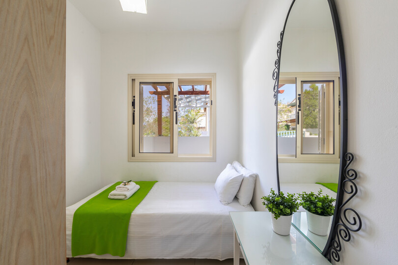 5 Star Villa Artisan Seafront Escape - Panoramic Coastal Retreat