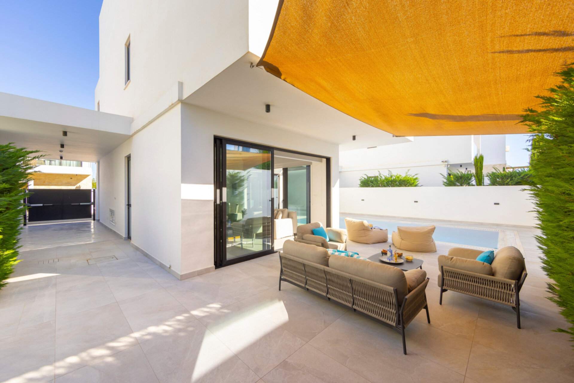 5 Star Villa Periyiali Seaside Haven - Cliffside Coastal Retreat