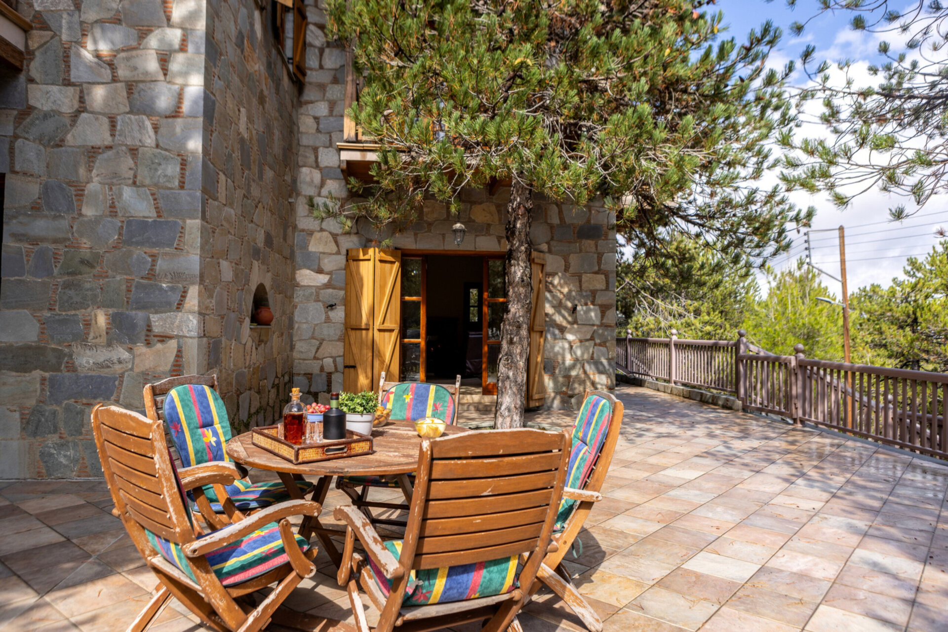 5 Star Villa Troodos Mature Pine Chalet - Forest Mountain Escape