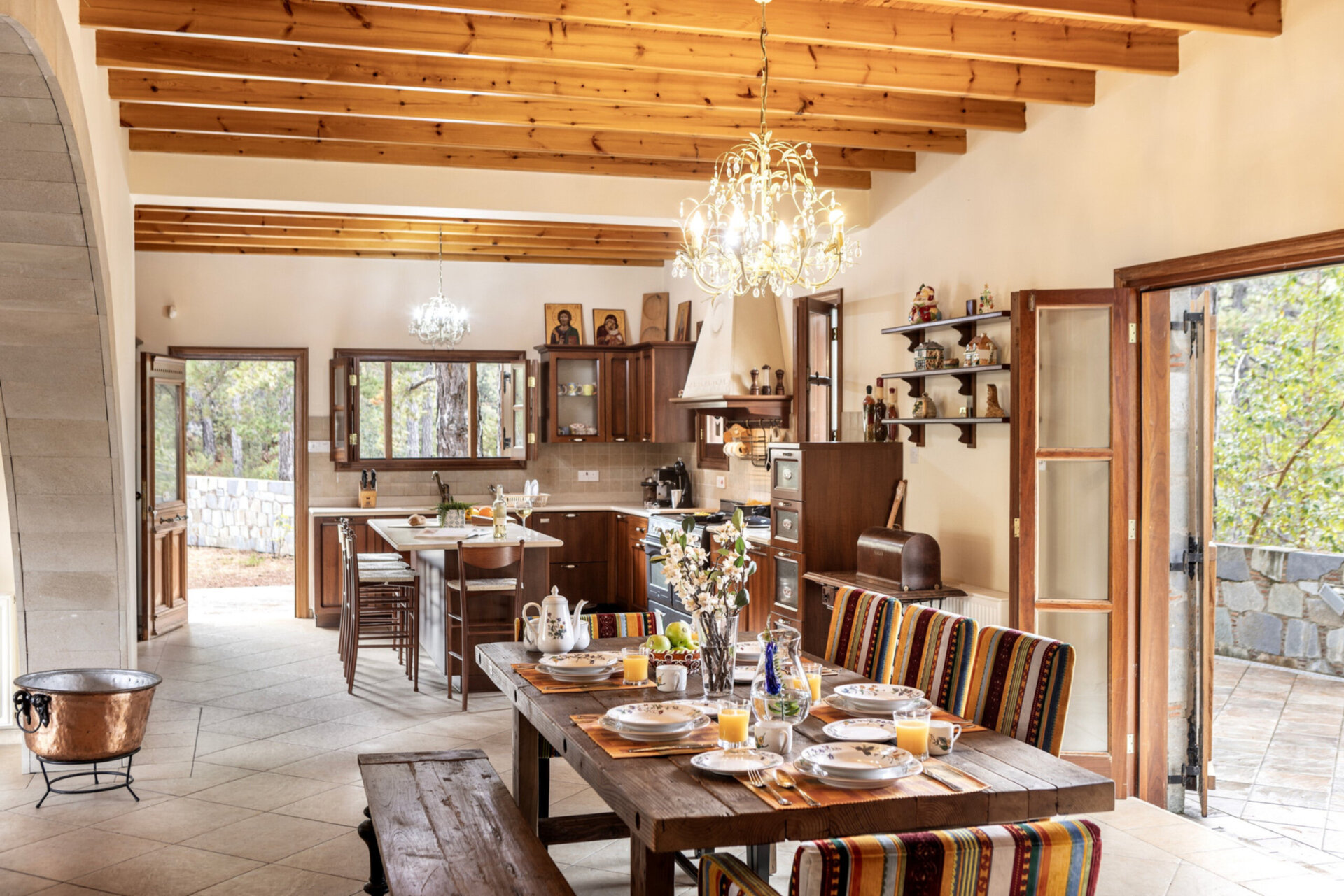 5 Star Villa Troodos Mature Pine Chalet - Forest Mountain Escape