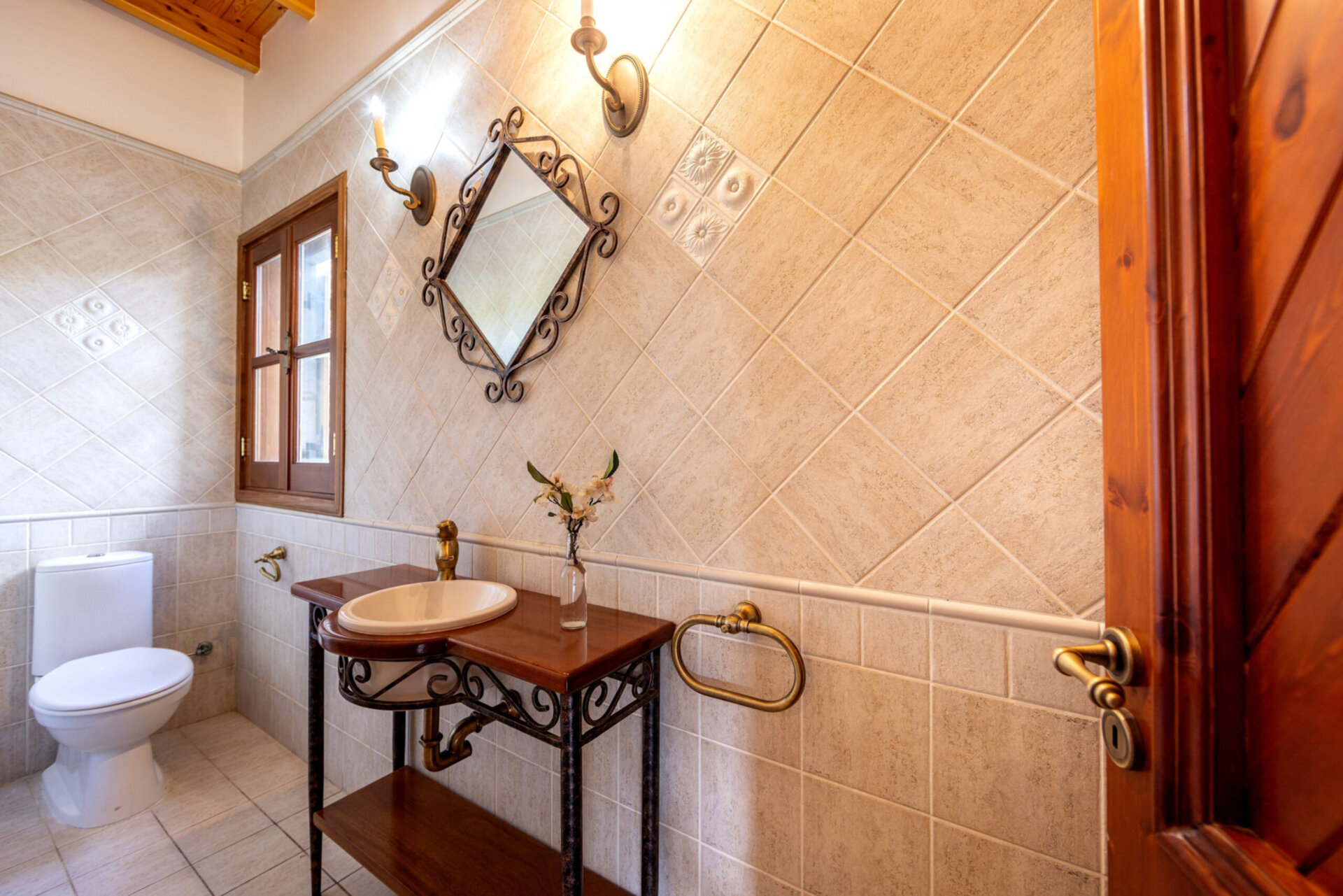 5 Star Villa Troodos Mature Pine Chalet - Forest Mountain Escape