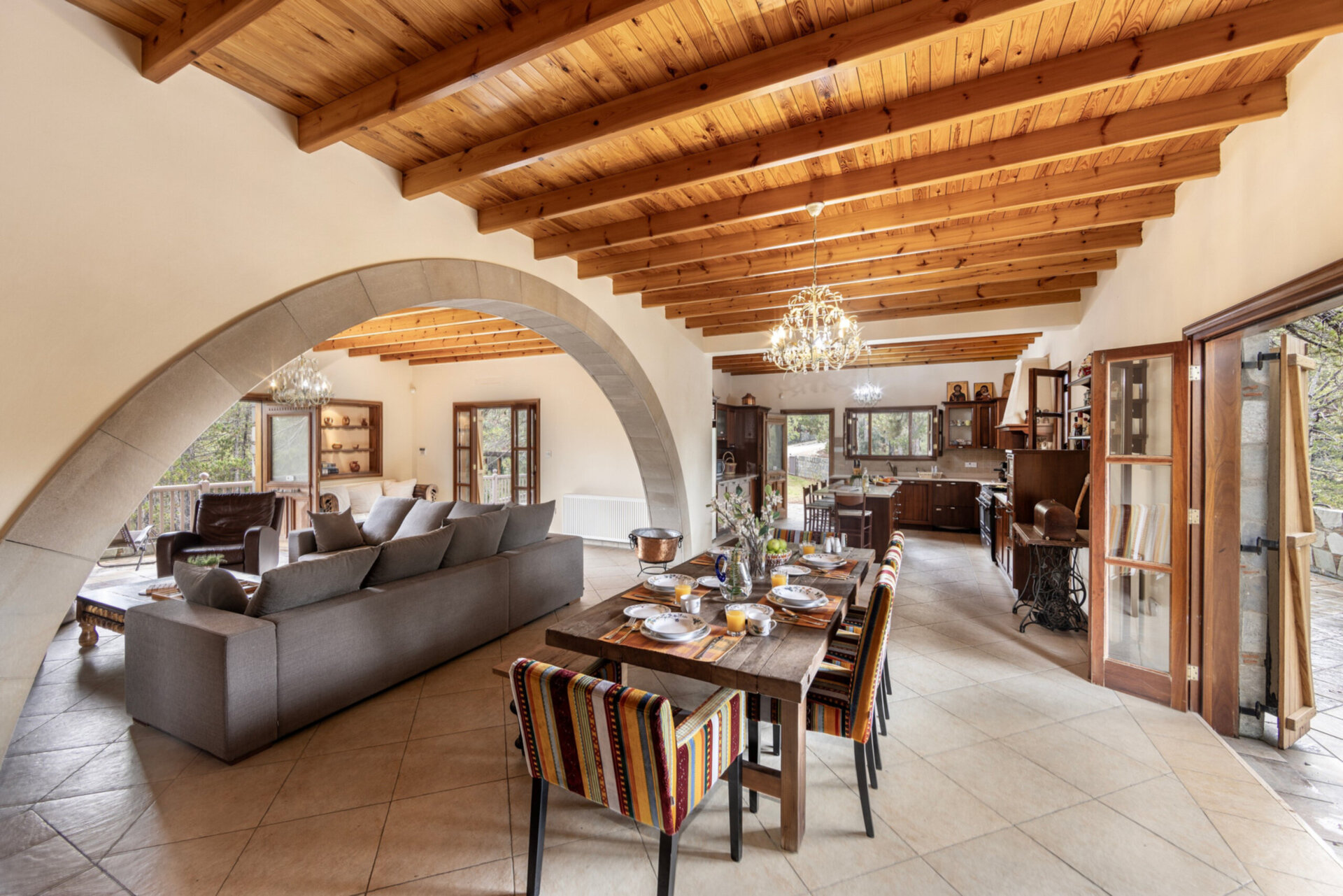5 Star Villa Troodos Mature Pine Chalet - Forest Mountain Escape