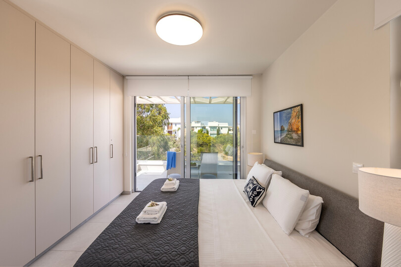 5 Star Villa Leomi Seaside - Coastal View Retreat.