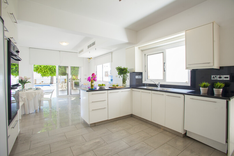 5 Star Villa Sunset Beachfront - Coastal Luxury Retreat
