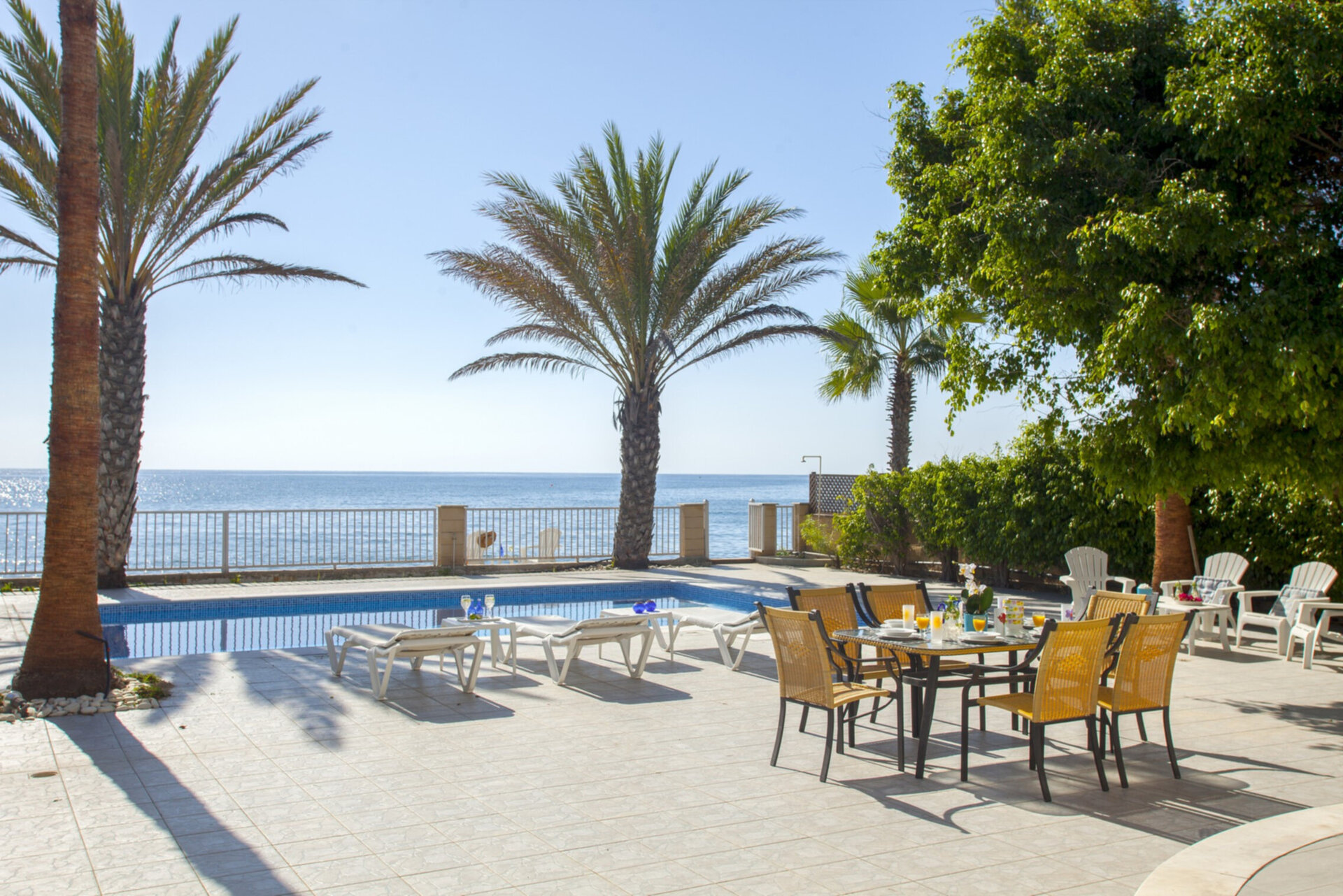 5 Star Villa Sunset Beachfront - Coastal Luxury Retreat