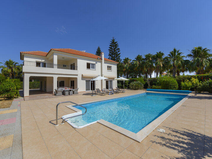 5 Star Villa Pervolia Nirides Seaside Mansion - Grand Family Retreat, Perivolia, Cyprus