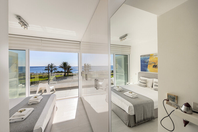 5 Star Villa Elaia Seafront - Panoramic Coastal Escape