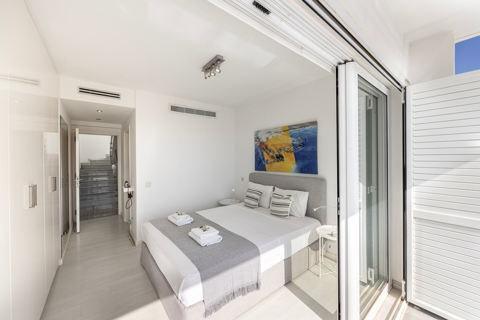 5 Star Villa Elaia Seafront - Panoramic Coastal Escape