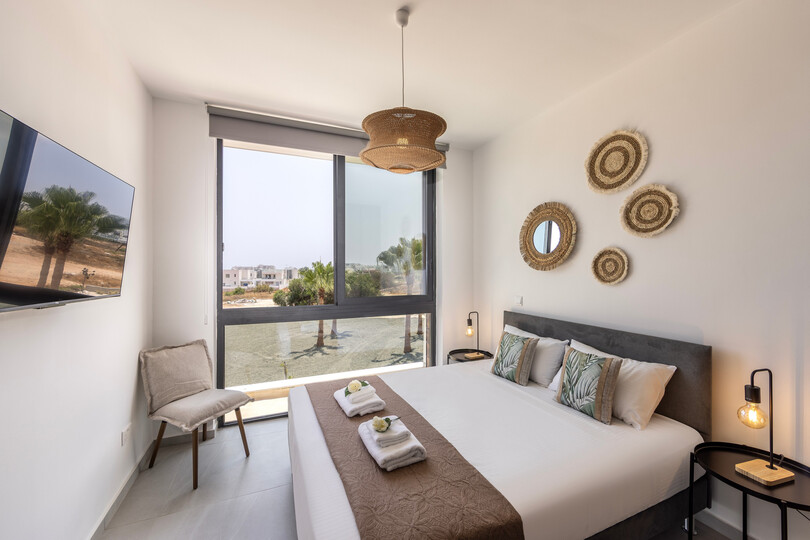 5 Star Villa Aqua Pearl - Contemporary Coastal Escape