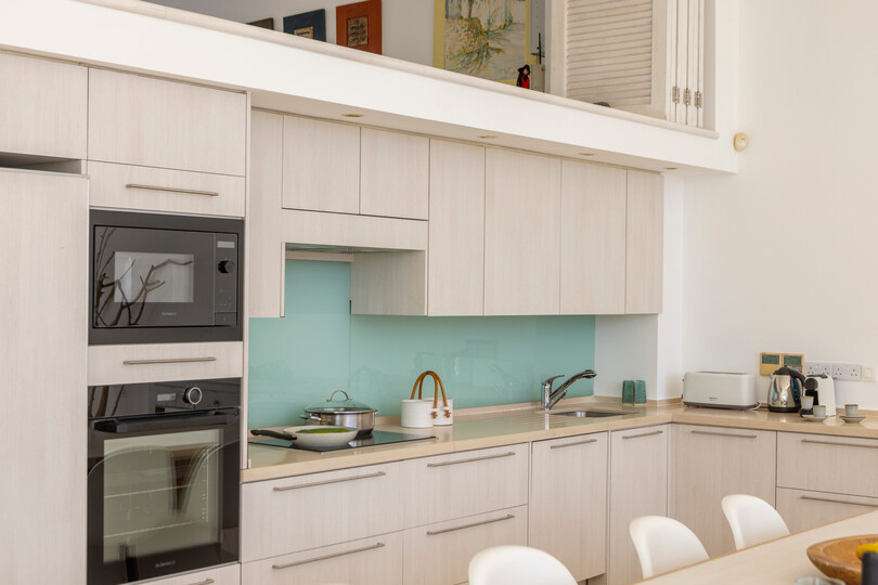 5 Star Villa AleMar Seafront - Designer Coastal Elegance